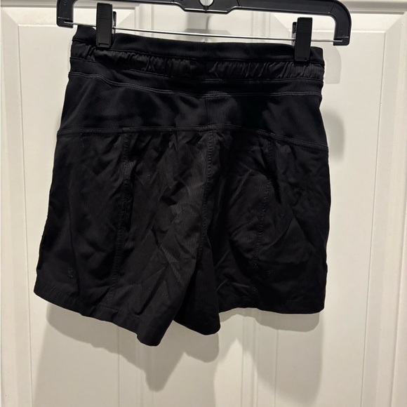 Lululemon Dance Studio High-Rise Short 3.5" - Picture 7 of 8